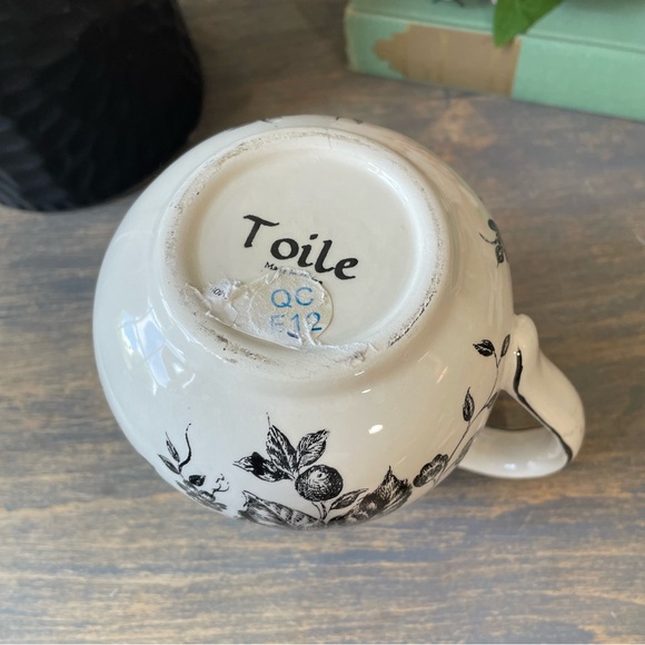 Toile white & black floral ceramic creamer pitcher French country cottage - Picture 7 of 7